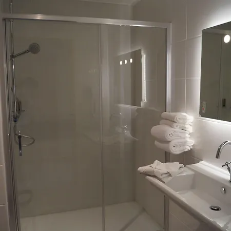 Du Rhone Hotel 3*