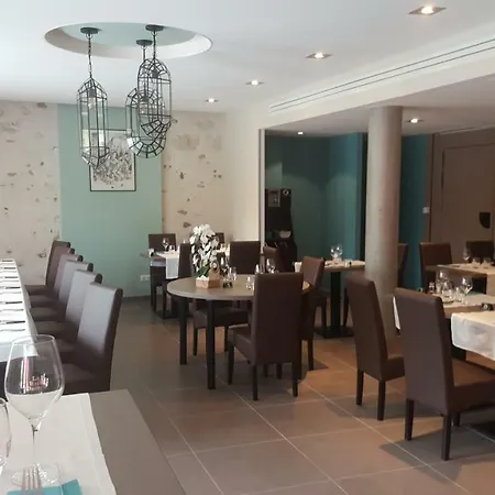 Du Rhone Hotel