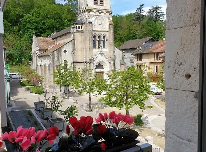Hotell Du Rhone Seyssel