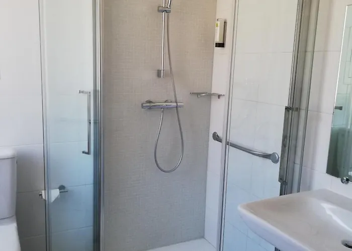 Du Rhone Hotell 3*