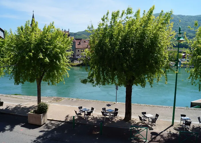 Du Rhone Hotell 3*