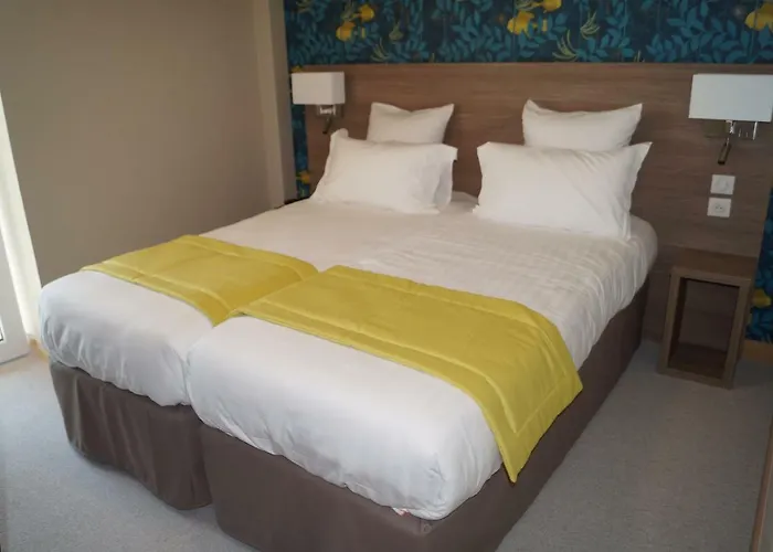 Du Rhone Hotell