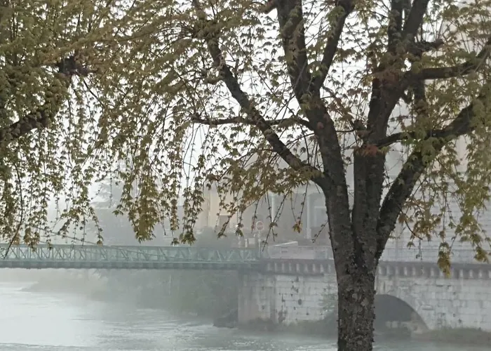 Du Rhone 3*