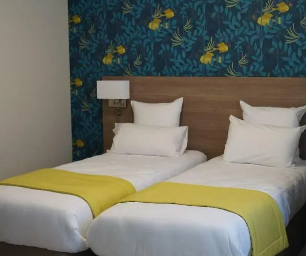 Du Rhone Hotell 3*