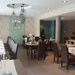 Du Rhone Hotel