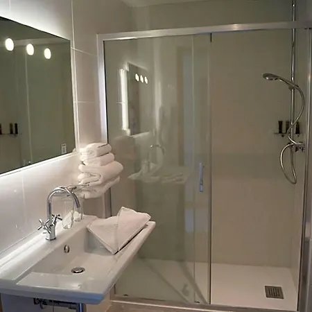 Hotel Logis Du Rhone