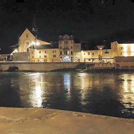 Hotel Logis Du Rhone
