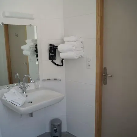 Hotel Du Rhone 3*