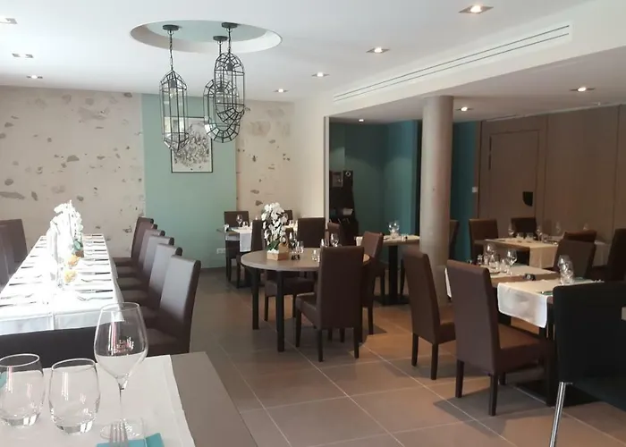 Du Rhone Hotel