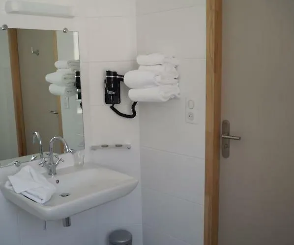 Hotel Du Rhone 3*